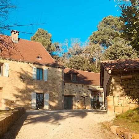 Вилла L'Ecrin Des Symes Simeyrols Экстерьер фото